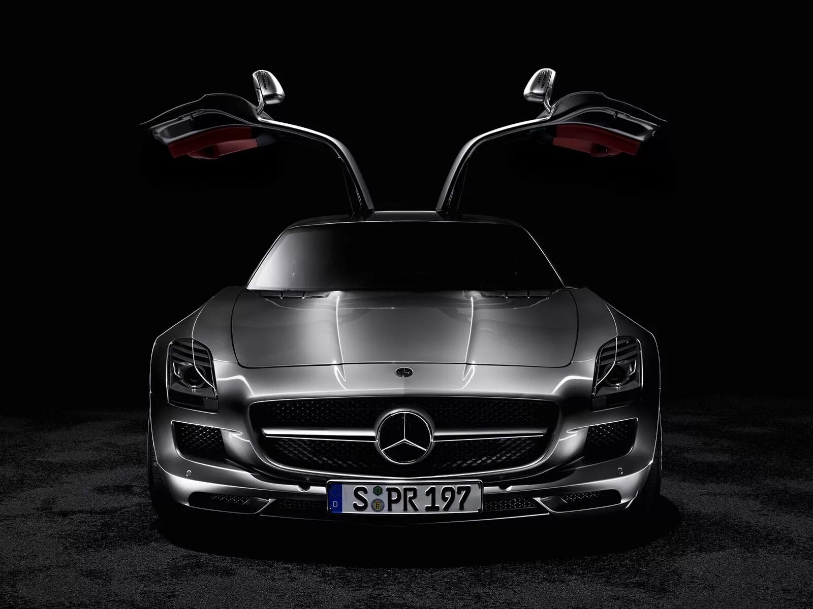 Мерседес на черном фоне. Mercedes-Benz-SLS-AMG. Mercedes SLS AMG. Мерседес СЛС 63. Мерседес АМГ на черном фоне.