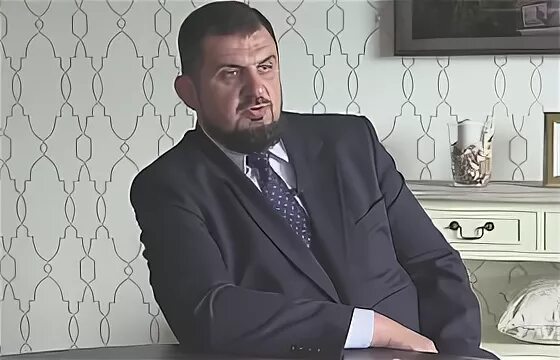Заместитель исполнительного директора