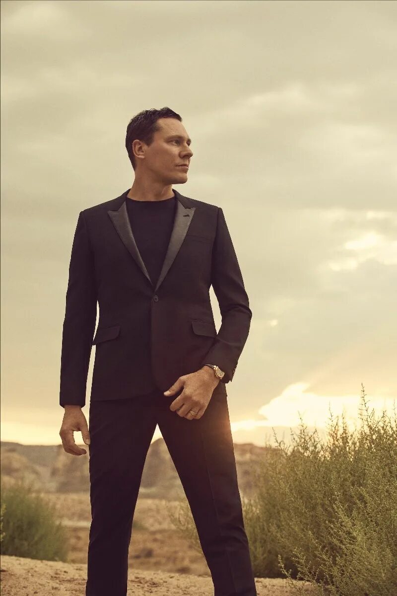 Tiesto the business. Tiesto the business. Tiësto - the business. Тиеста бизнес. Tiesto сингл.
