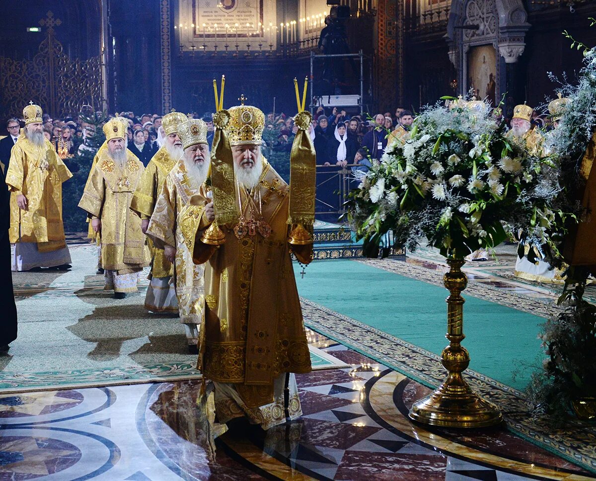 новогодний праздник в храме христа спасителя