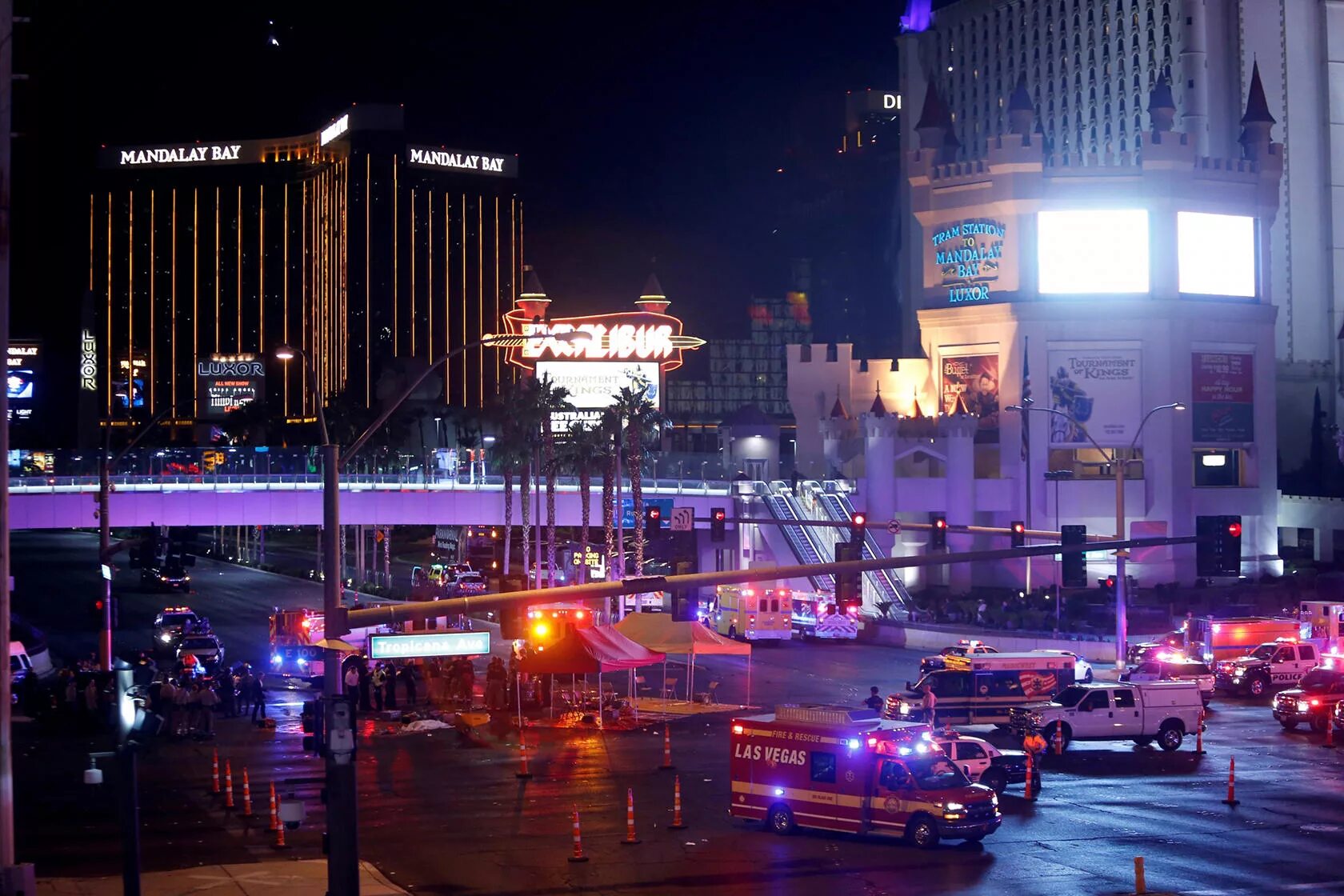 Стрельба в крокус лас вегас. Лас Вегас mandalay Bay. Мандалай Бэй Лас Вегас стрельба. Стрельба в Лас-Вегасе 2017. Лас Вегас 1905.