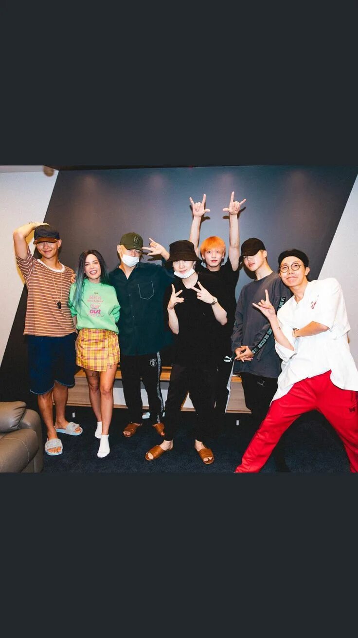 Джей-хоуп (bts) under 19. Сиенна лалау bts. Хореограф бтс. Хореограф bts сондык. Сон сон дык.