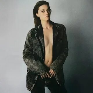 Afra Saraçoğlu. 
