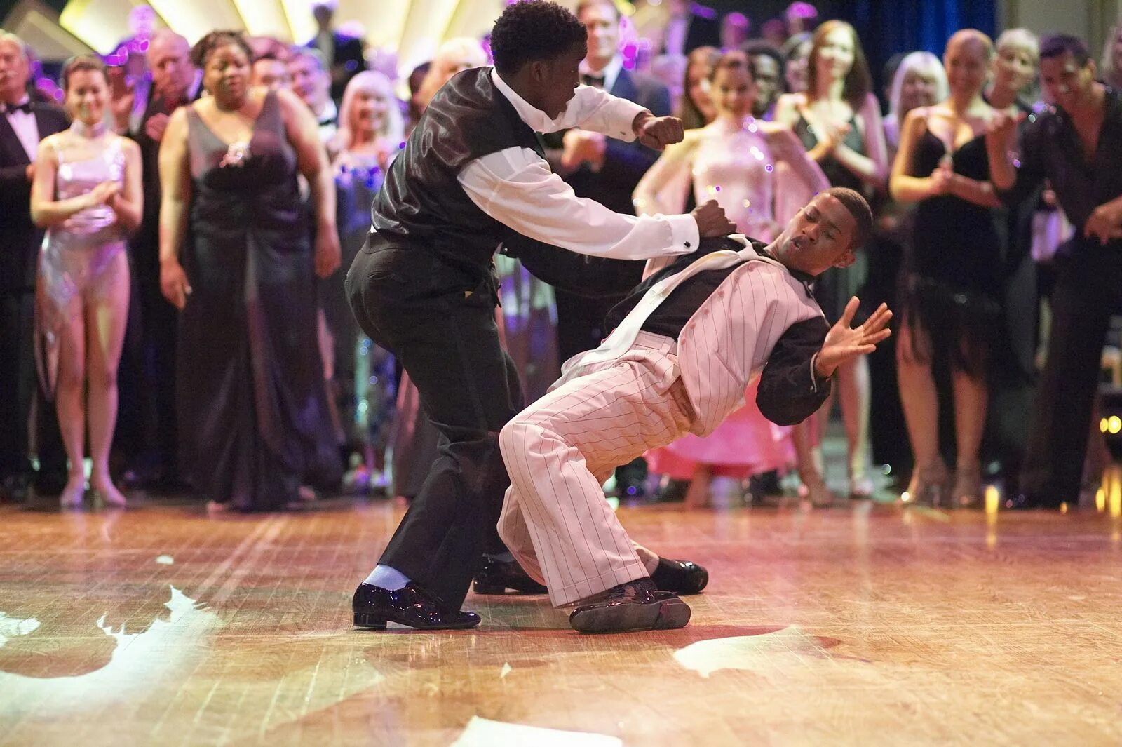 Наталья румянцева бальные танцы. Румянцева софья бальные танцы. Преподаватели бальных танцев. Спортивные танцы для детей. Тск чемпион бальные танцы.