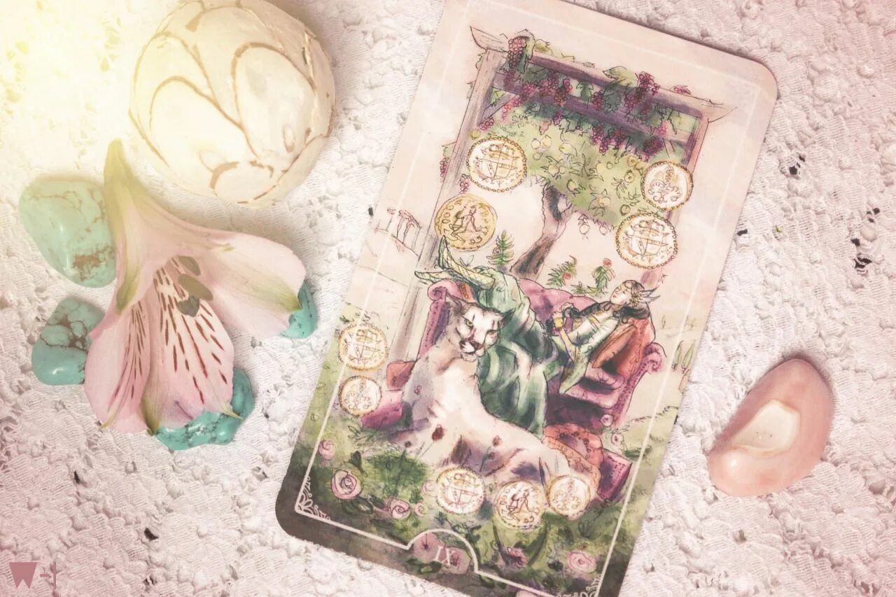 Остара таро. Таро Остара. Ostara Tarot галерея. Остара Луна Таро. Таро Эстетика.