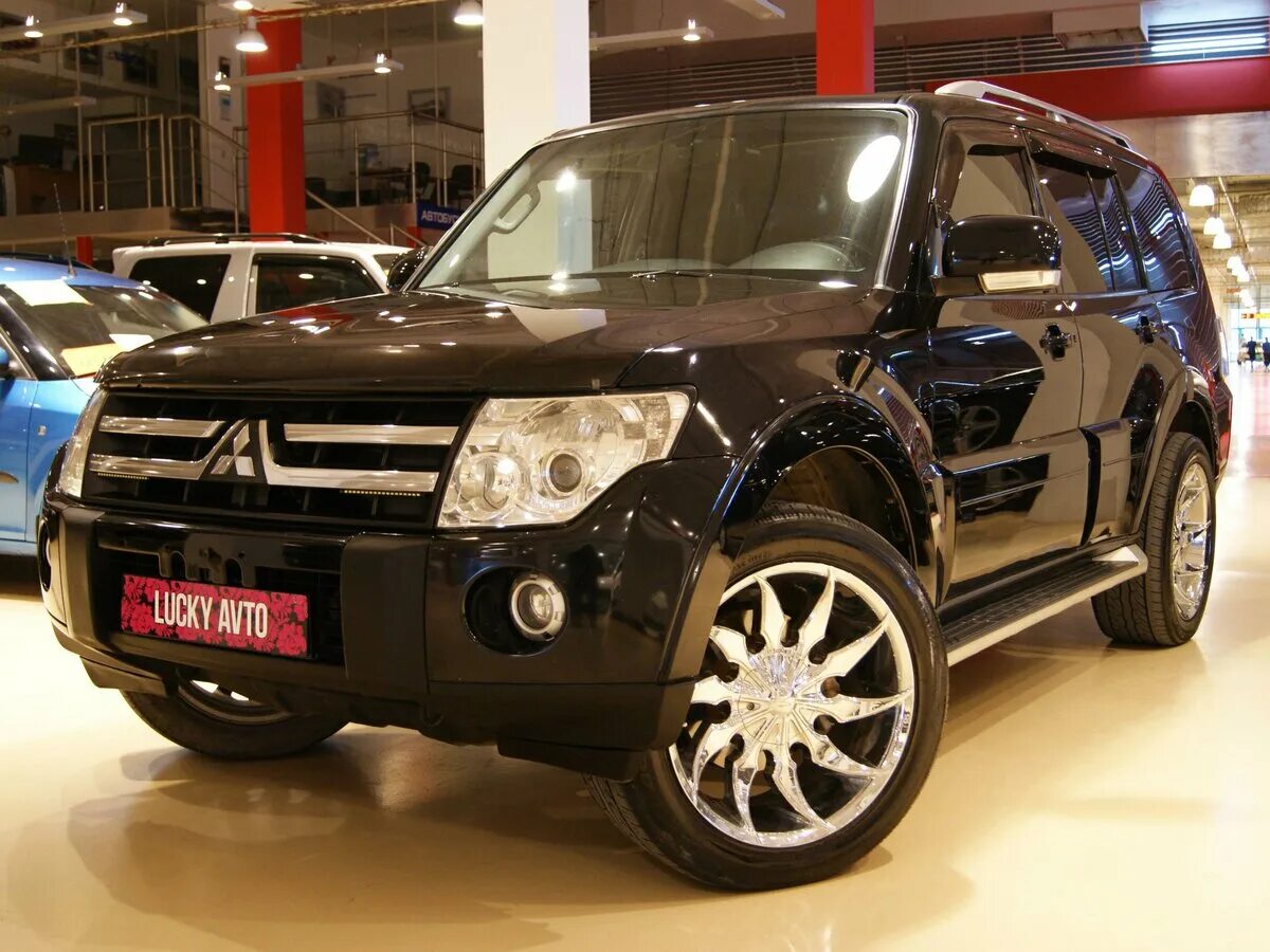 Pajero 4 Tuning. Тюнингованный Паджеро 4. Митсубиси Паджеро 4 черный 2018. Mitsubishi Pajero 4 Tuning. Тюнинг паджеро купить