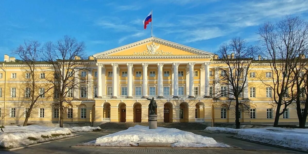 Здание благородных девиц. Смольный институт кваренги. кваренги смольный институт благородных девиц. джакомо кваренги. смольный институт в санкт-петербурге.. смольный институт в санкт-петербурге «штаб революции».