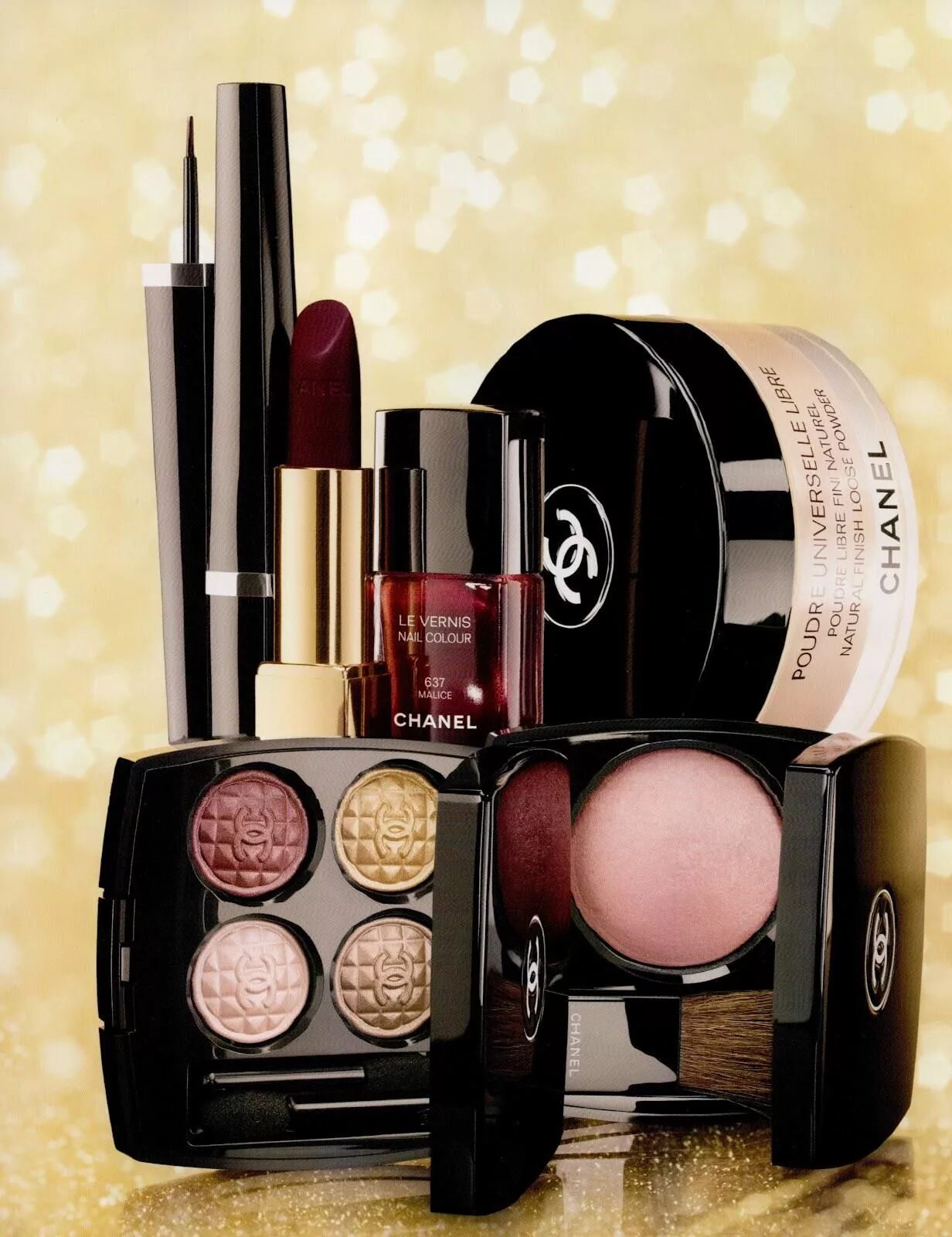 Какую косметику лучше купить. Декоративная косметика Шанель. Chanel Makeup collection. Chanel 2023 Makeup. Шанель Рождественская коллекция.