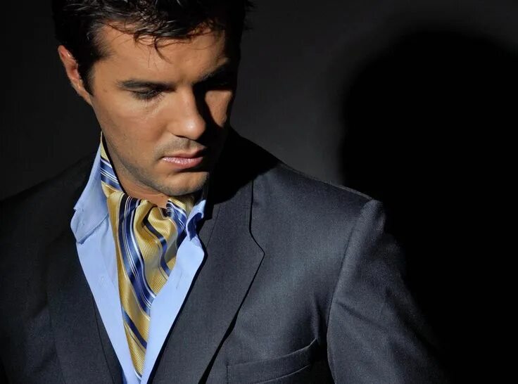 Comment nouer, mettre, porter foulard en cravate ? Men style tips, Mens outfits,