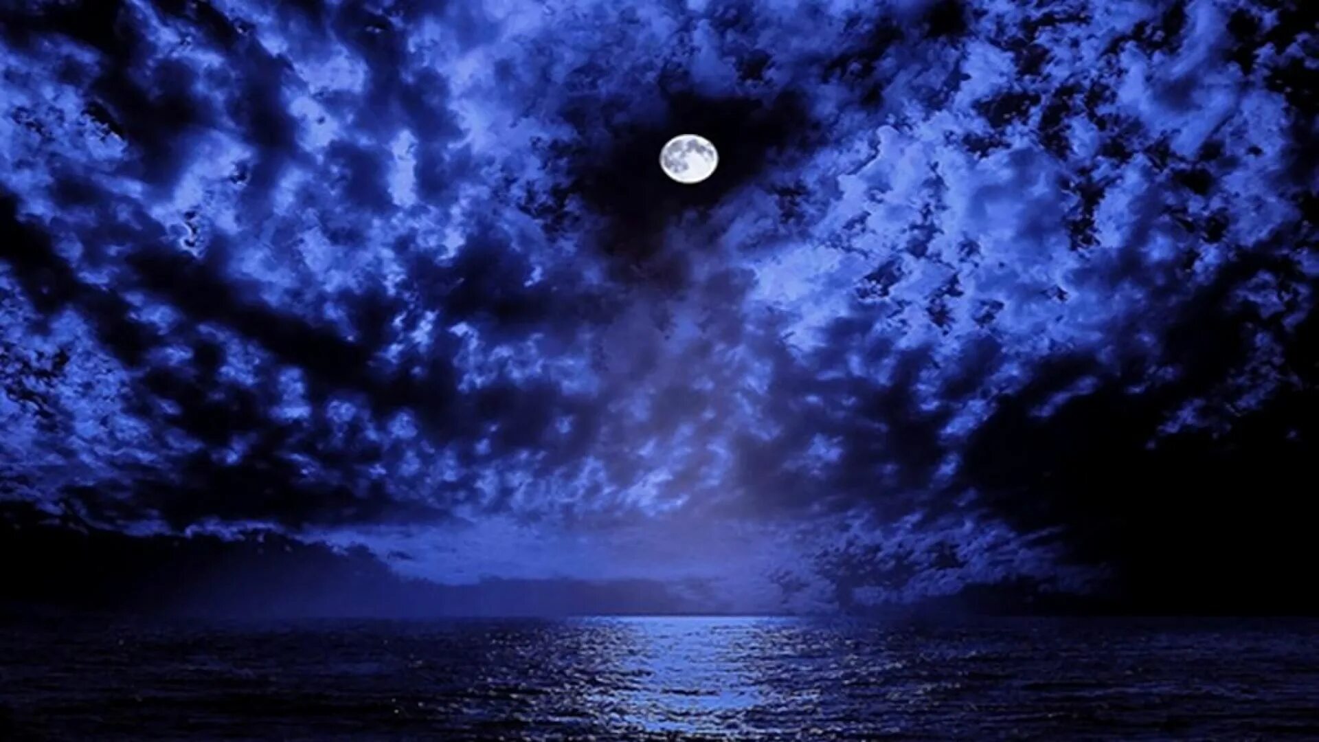 Бесплатные картинки ночи. Синяя Луна. Темное небо с луной. Луна на небе. Фон ночь.