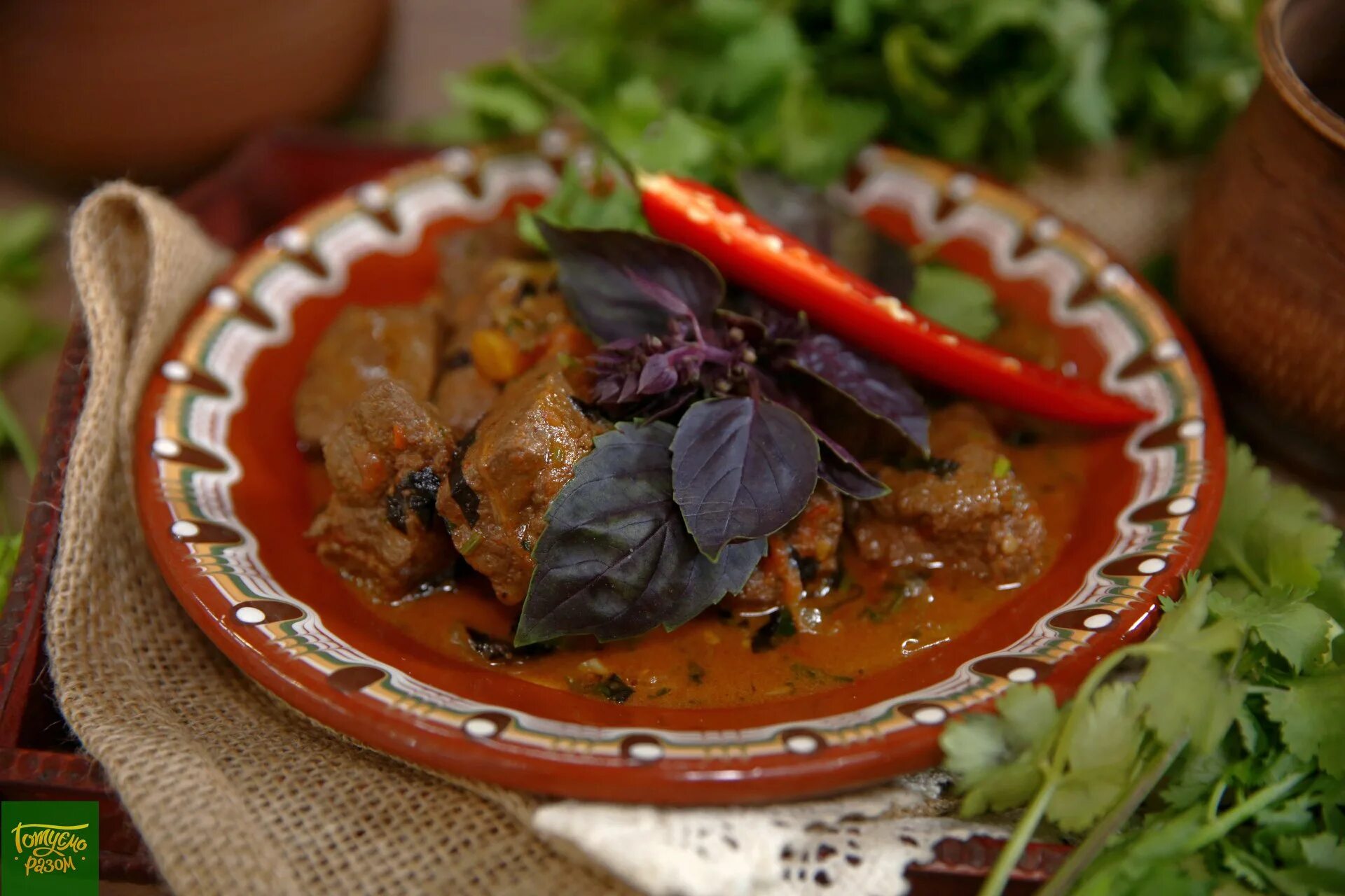 Тжвжик армянский. Тжвжик блюдо армянской кухни. Национальная кухня Армении хоровац. Тжвжик говяжий.