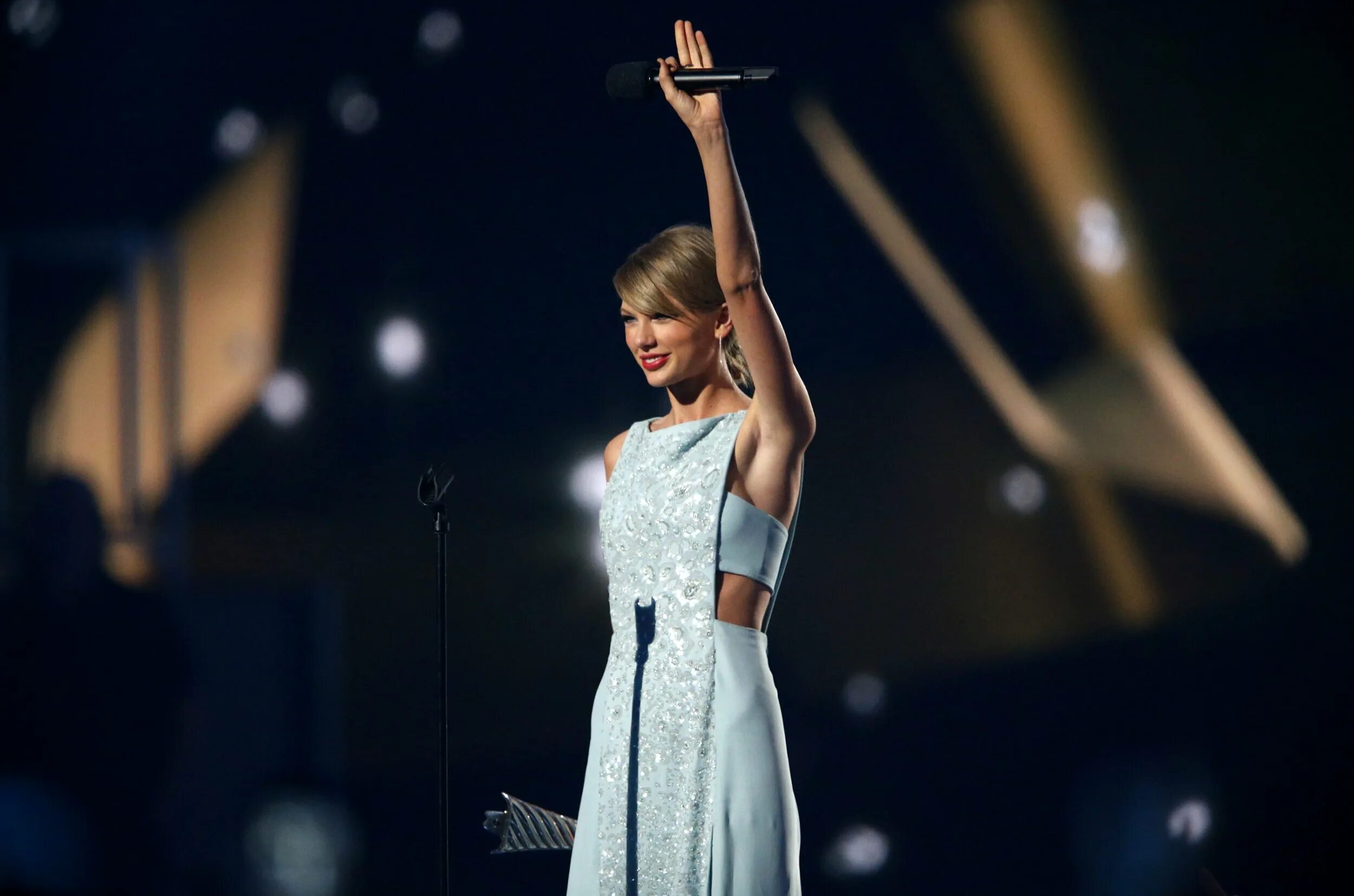 2015 Taylor Swift Billboard Awards. Тейлор Свифт кинематография. Наряды Тейлор Свифт. Тейлор Свифт на сцене. Лайф тейлор