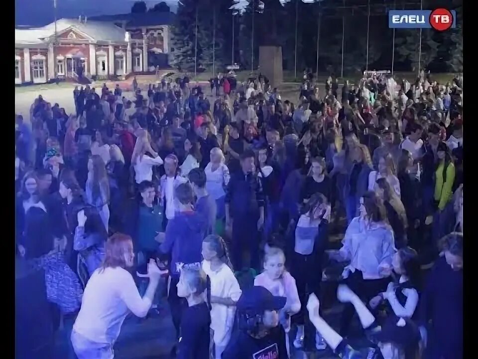 Падают капли а мы веселимся