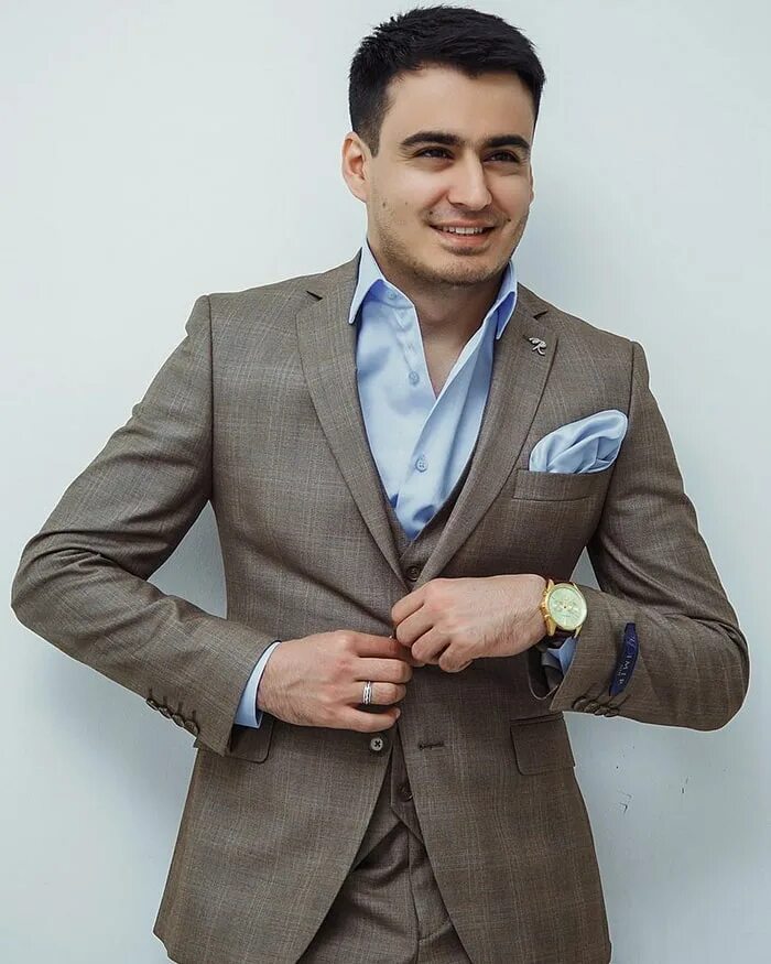Делов алий