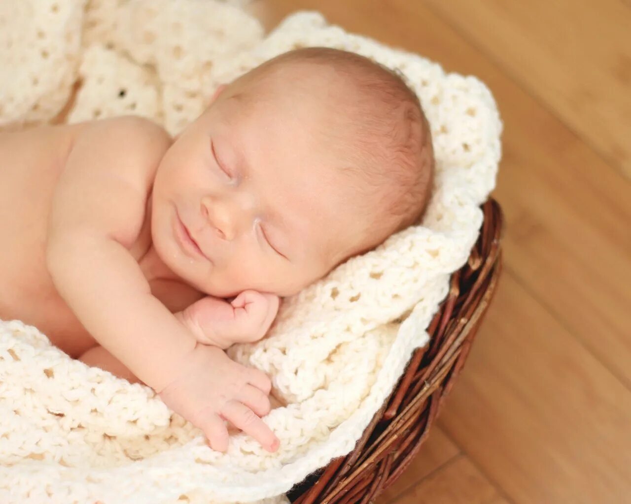 Красивые дети 1 месяца жизни. Младенчество. Красивые фото новорожденных.