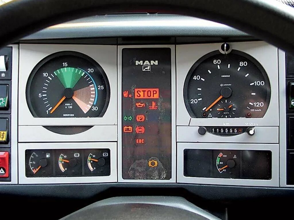 Ф 2000 ошибки. Приборная панель ман f2000. панель ман l2000. щиток приборов ман командор. панель ман f 2000.