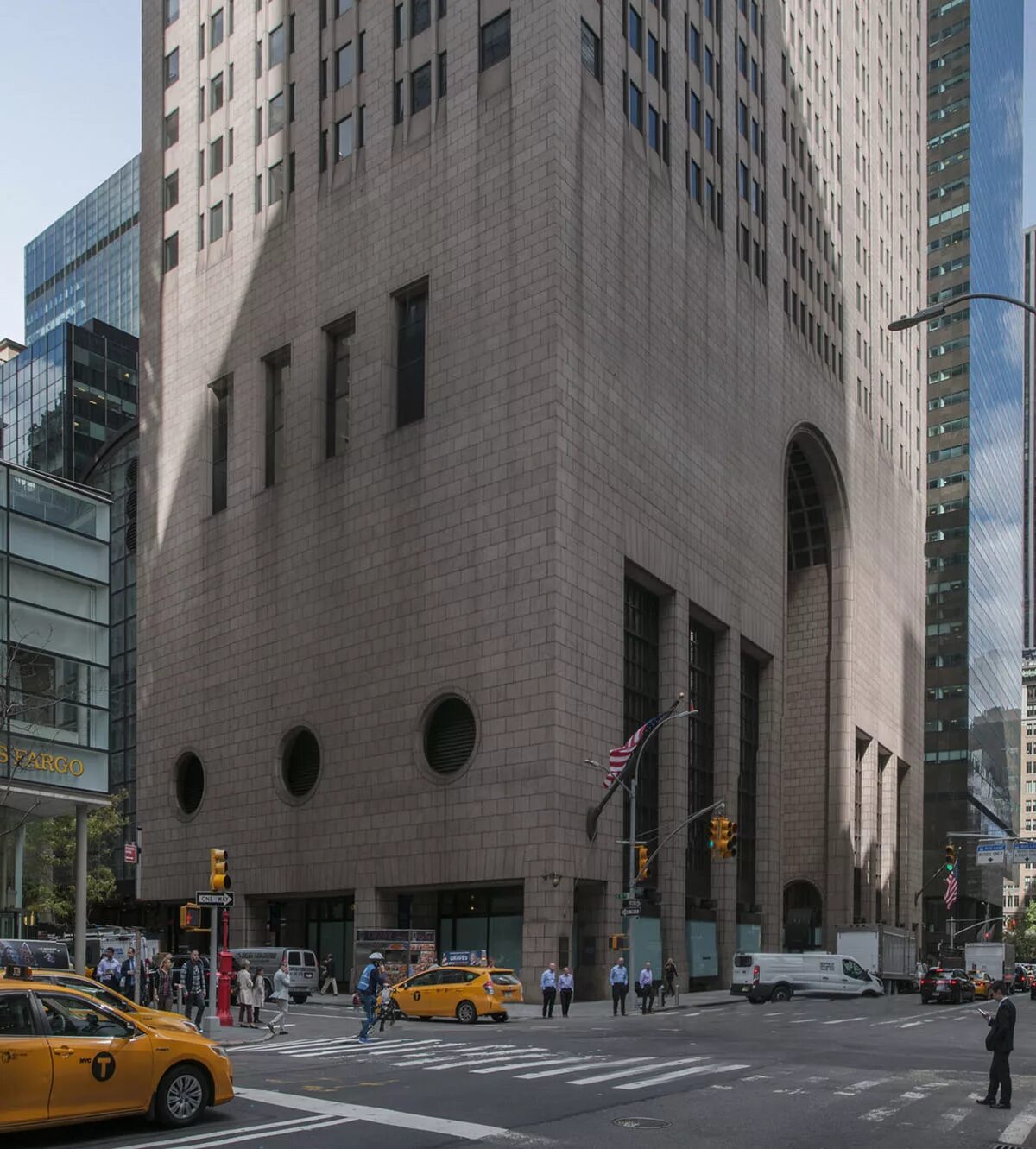 At and t здание филип джонсон. Джонсон. At t building. At t штаб квартира. Нью- йорк.