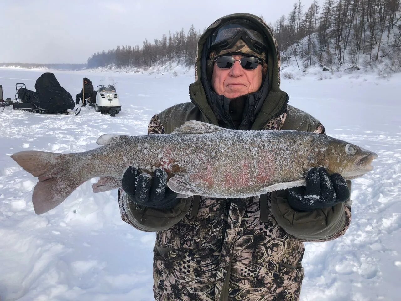 Моторчуна река в Якутии рыбалка. Трофейный Таймень Якутия. Рыбалка Якутия 2021. Рыбалка на ленка и тайменя Якутия.