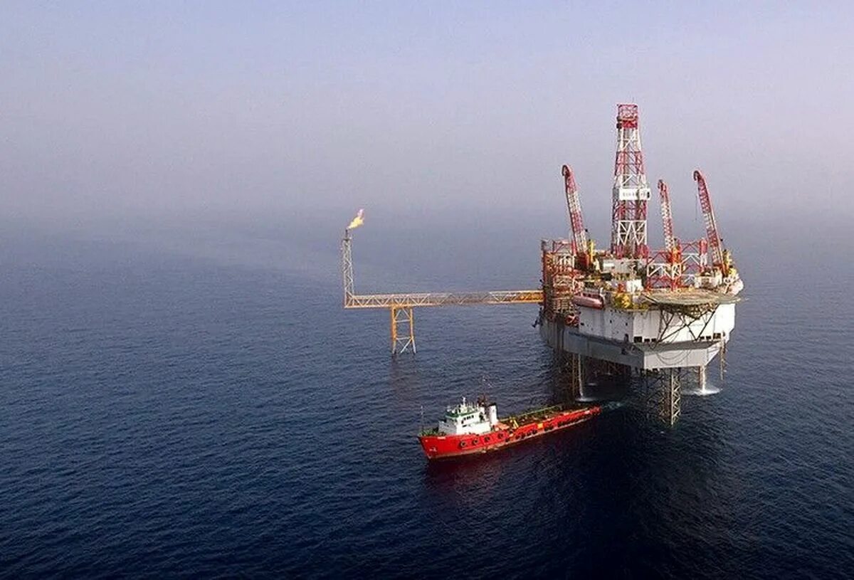 Город в иране крупный нефтедобывающий центр