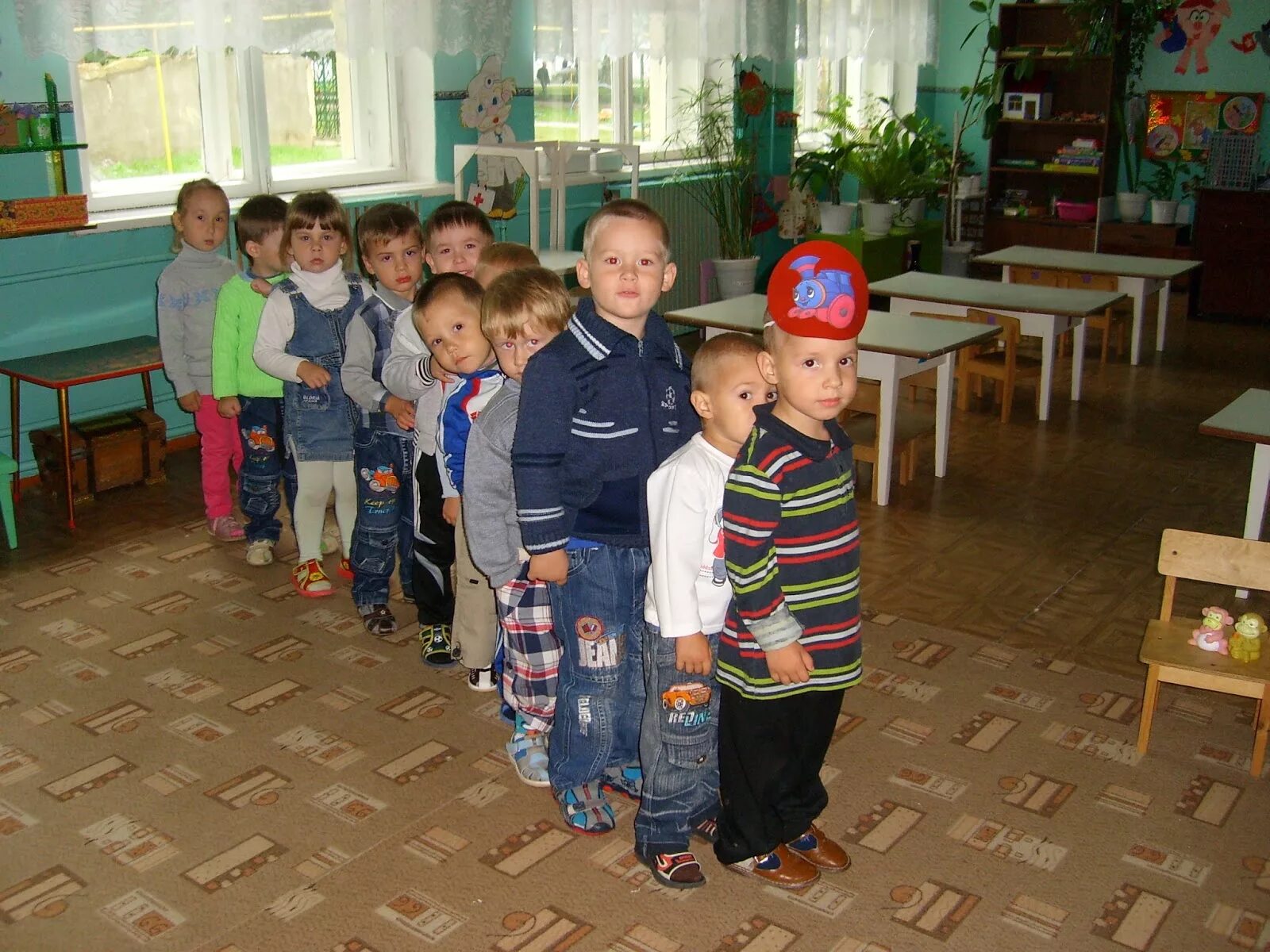 Мальчики в садике
