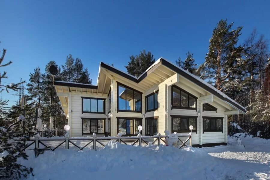 Клееный брус гк приозерский лесокомбинат. Дом стелс проект. Приозерский лесокомбинат дома из клееного бруса. Дом скандинавия приозерский лесокомбинат. Проект охта приозерский лесокомбинат.