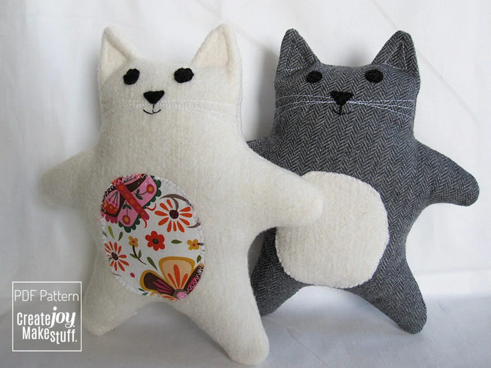 котики из ткани. игрушки для подушки. сшить игрушку из ткани. рукоделие из ткани. сшить игрушку из ткани.