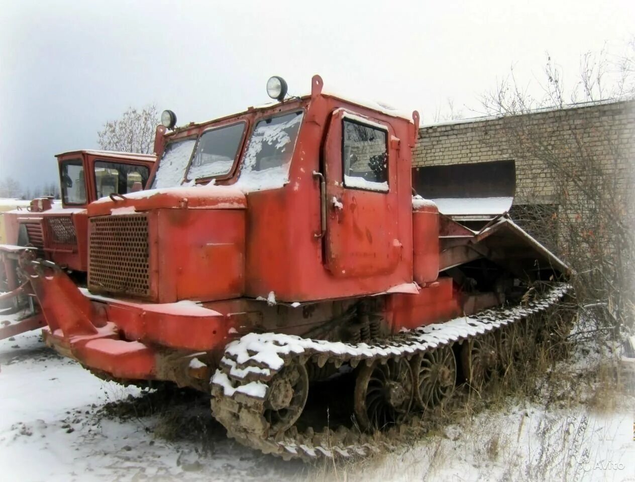 Купить трелевочный трактор. ТДТ-55 трелевочник. Т-4 трактор трелёвочник. Гусеничный трактор ТТ-4. ТТ 55 трактор трелевочник.