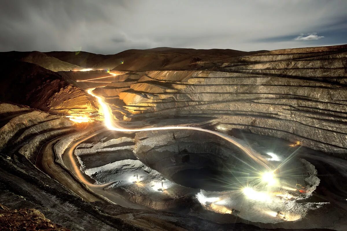 Горнодобывающая промышленность Мексики. Добыча полезных ископаемых. Серебряные Рудники. Железный рудник.