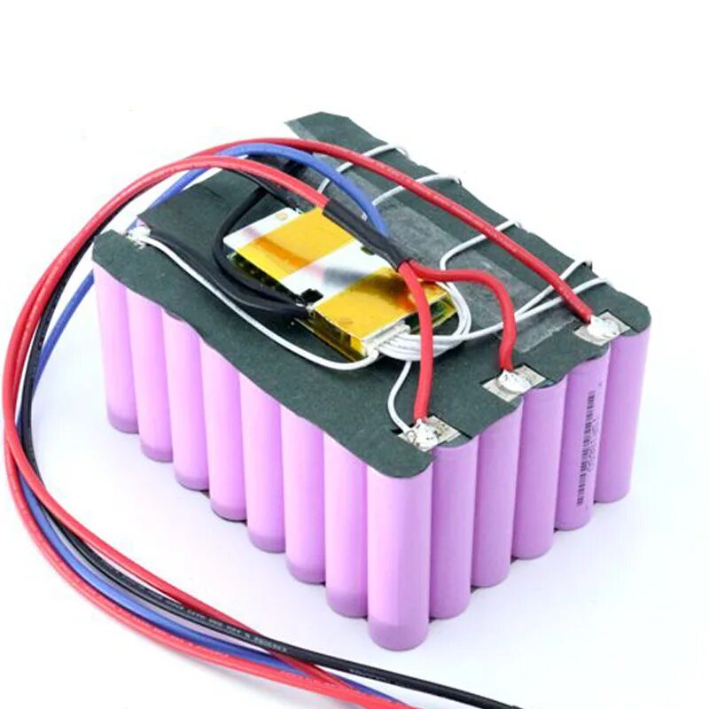 12 v battery. АКБ li-ion 12v. Аккумулятор li-ion 12v 20ah. Аккумуляторная сборка 18650 12v. Батарея li-ion 12v 12ah.