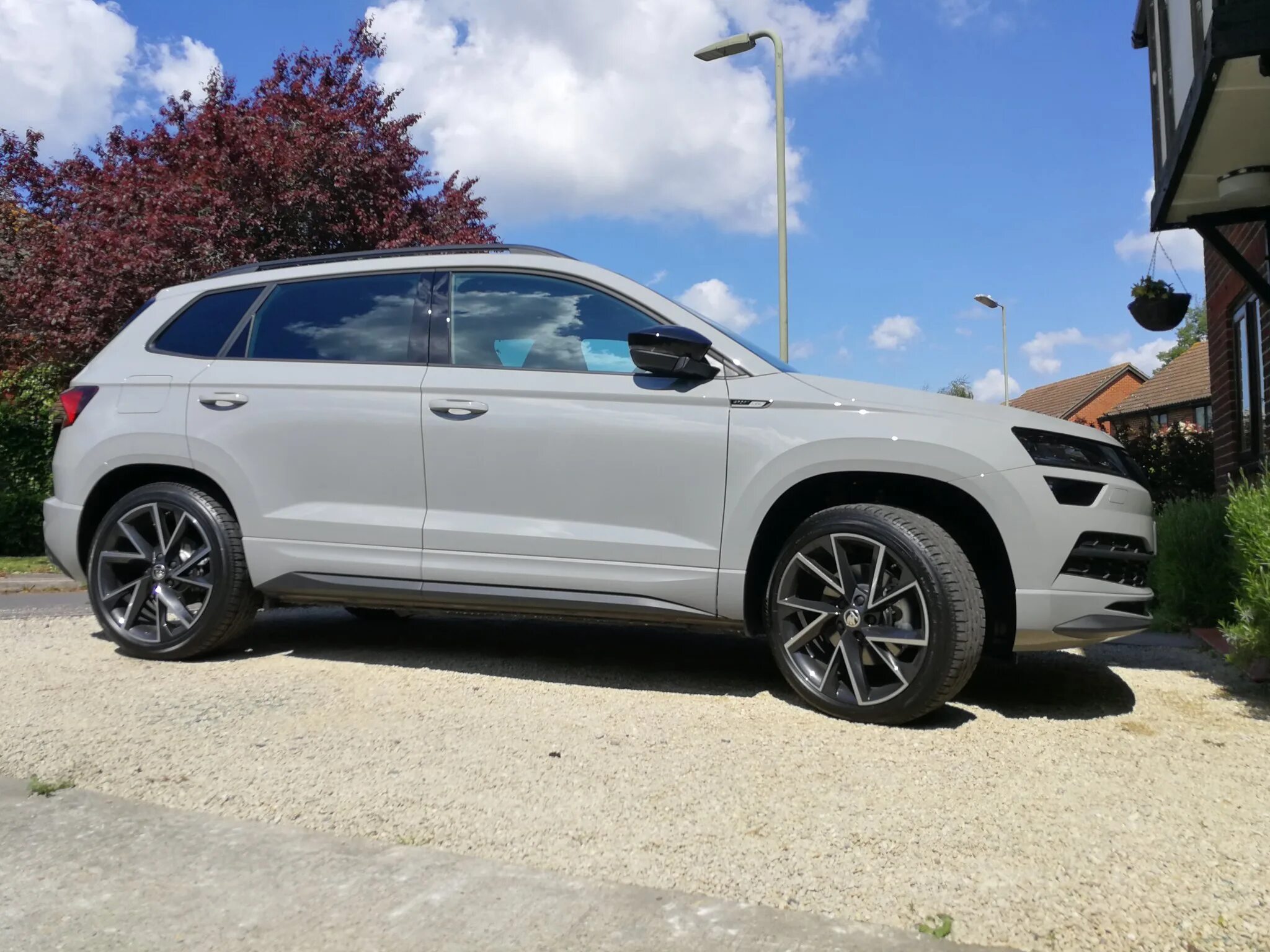 Диск кодиак 18. Skoda kodiaq r18. диски skoda kodiaq r17. диски vega r20 kodiaq. диски шкода карок r18.