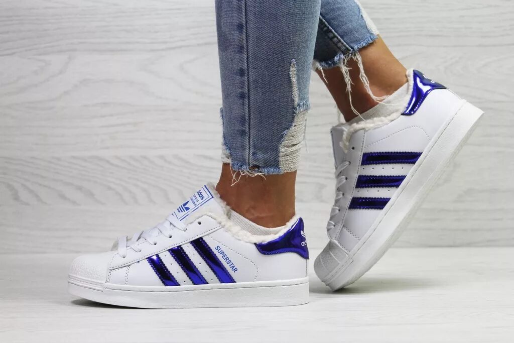 Кроссовки adidas Superstar женские. Кеды adidas Superstar женские. Кроссовки адидас женские белые Superstar. Кеды адидас суперстар женские. Кроссовки адидас с белыми полосками