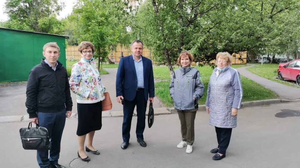 Управа лианозово сайт. Елена колесова глава управы района лианозово. Глава района лианозово фамилия. Падиев управа района лианозово. Управа лианозово сайт.