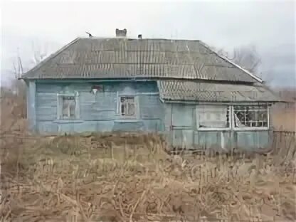 Село назаровка рязанская область. Дом из пластиковых бутылок. Старые рамы для окон. Пластиковые окна в деревенском доме. Старо пластиково.