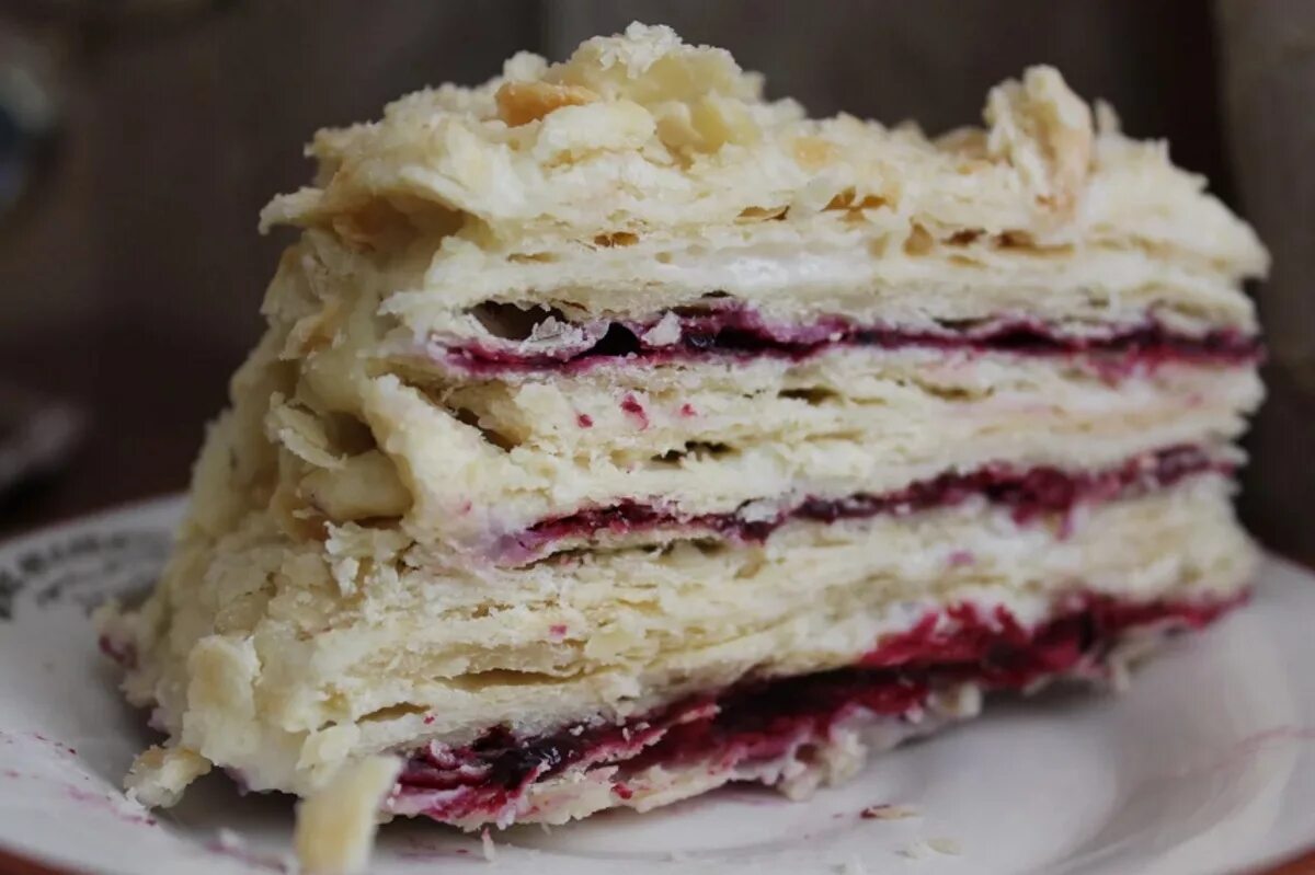 прослойка наполеона. прослойка наполеона. наполеон торт с орехами грецкими. мильфей медовик. прослойка наполеона.