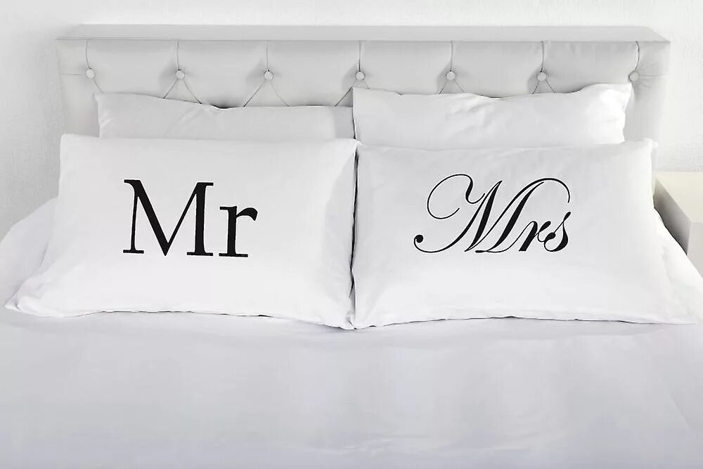 Mr mrs. Постельное белье mr and mrs. наволочки mr и mrs. подушки мистер и миссис. наволочки мистер и миссис.