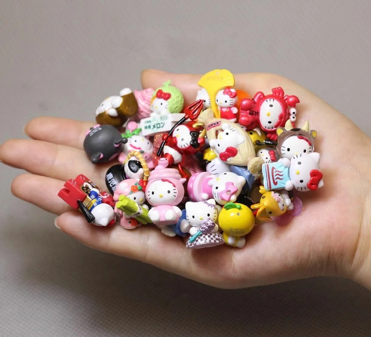 Игрушки эйтиз. Чонхо ateez. Чхве сан эйтиз. Мягкая игрушка 2012 глазастик вся коллекция. Эйтиз the leaders.