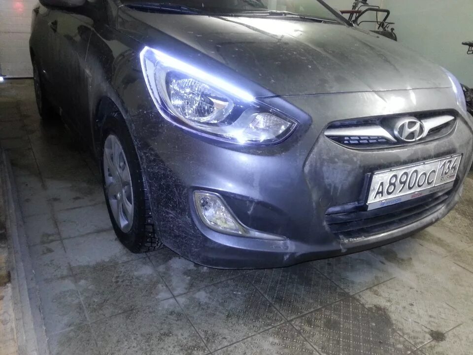 ДХО Солярис 1. ДХО Хендай Солярис. Hyundai Solaris 2012 led ПТФ. Диодные ходовые огни на Солярис 2.