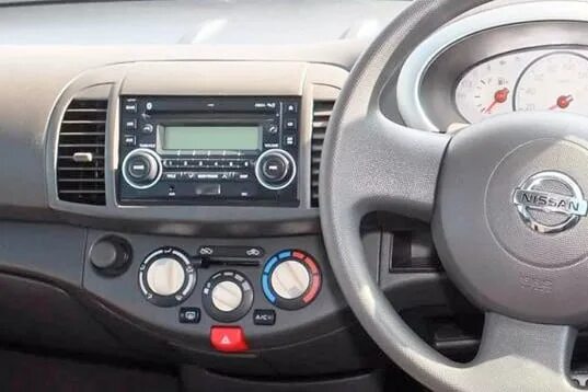 Nissan march k12 2 din. Магнитола nissan micra k12. Ниссан микра магнитола. Замены магнитолы ниссан микра 2004г. Магнитола ниссан марч к12.