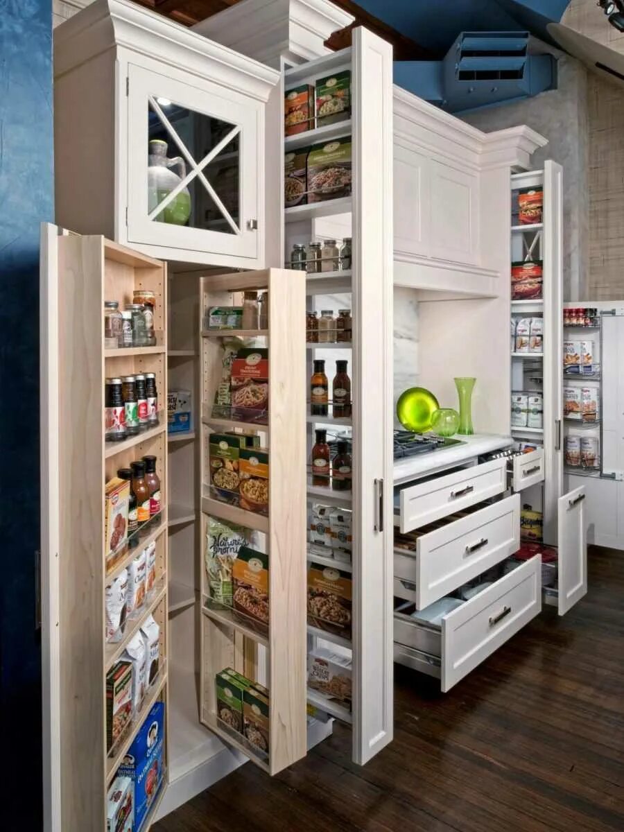 Интересные шкафчики для кухни. Функциональные шкафы для кухни. Шкафчики для кухни в стиле шейкер. Необычные шкафы для кухни. Необычные шкафчики на кухню.