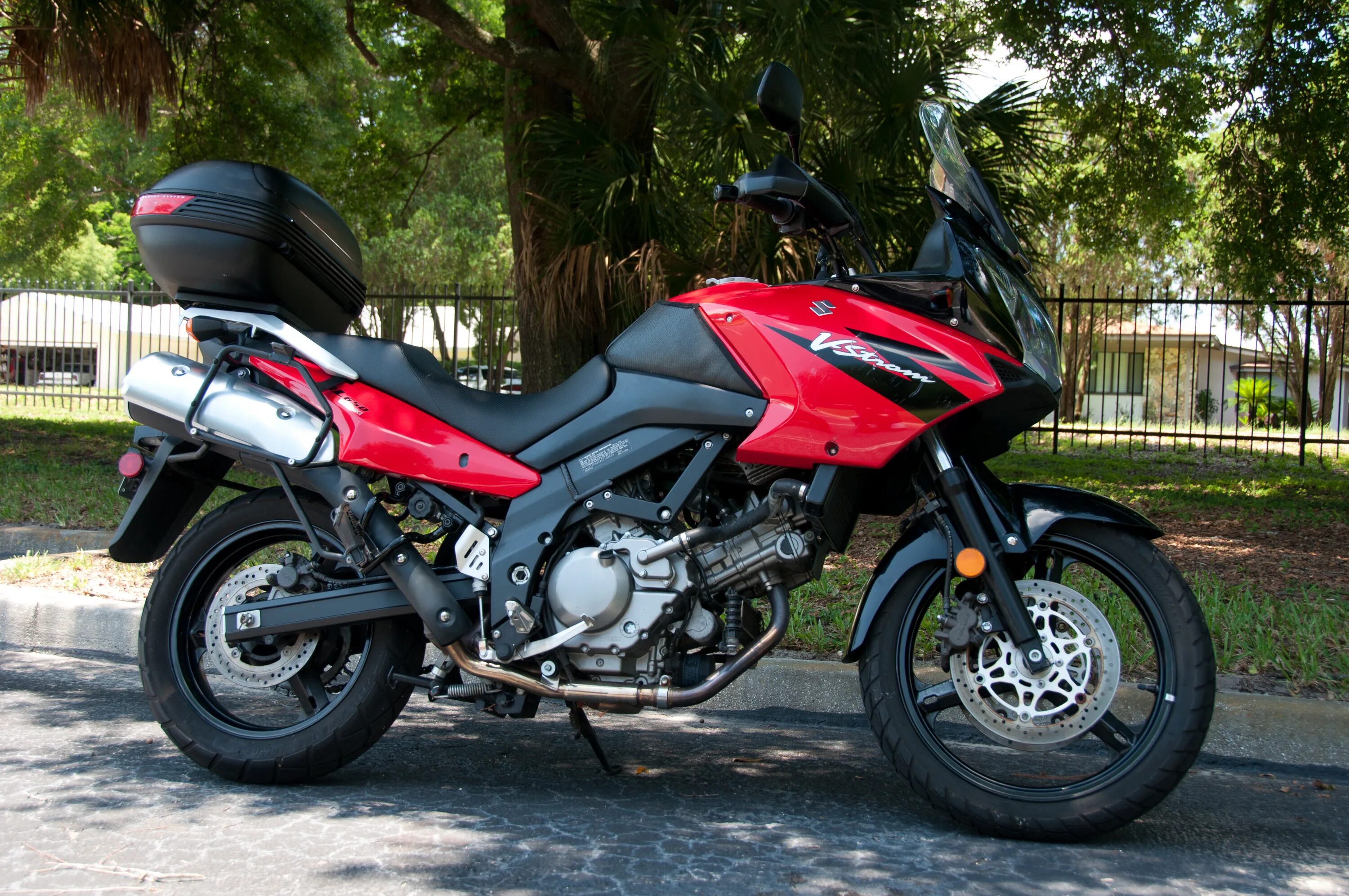 Suzuki v-Strom 650. Suzuki DL 650 2006. Сузуки DL 650 V-Strom. Сузуки v Strom 650. V strom dl 650