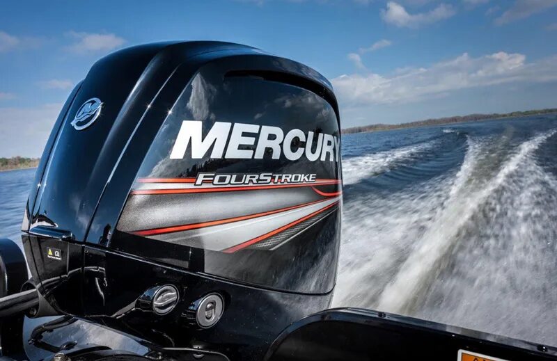 Виды лодочных моторов. Mercury лодочные моторы. Mercury outboard 9.9. Лодочный мотор Меркури 115. Логотип Меркури лодочные моторы.