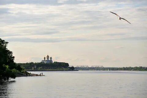 Какой город стоит на берегу волги