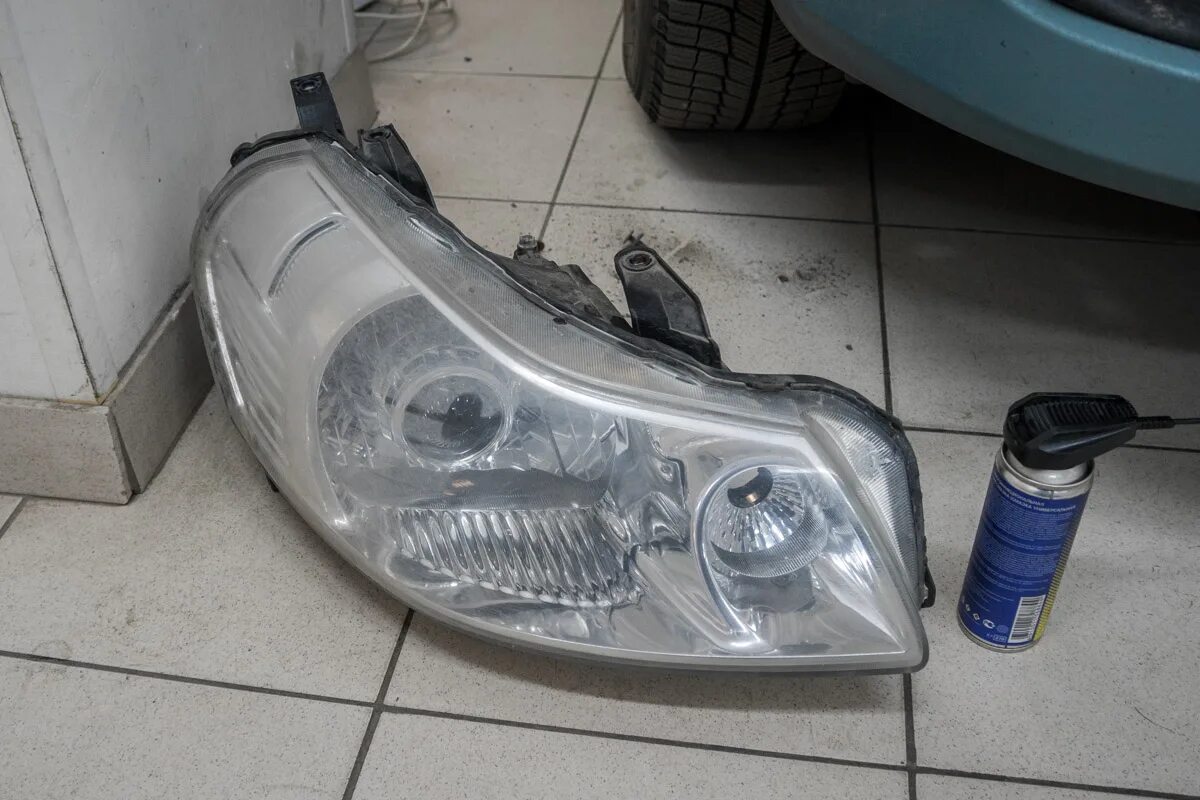 Замена фар Сузуки СХ4 (Suzuki SX4) на новые фар со светодиодными линзами Optima 