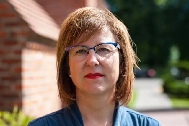 Министр образования трусенева. Трусенева светлана сергеевна министр образования. калининград министр образования трусенева. трусенева светлана сергеевна калининград. министр образования калининградской области светлана трусенёва фото.
