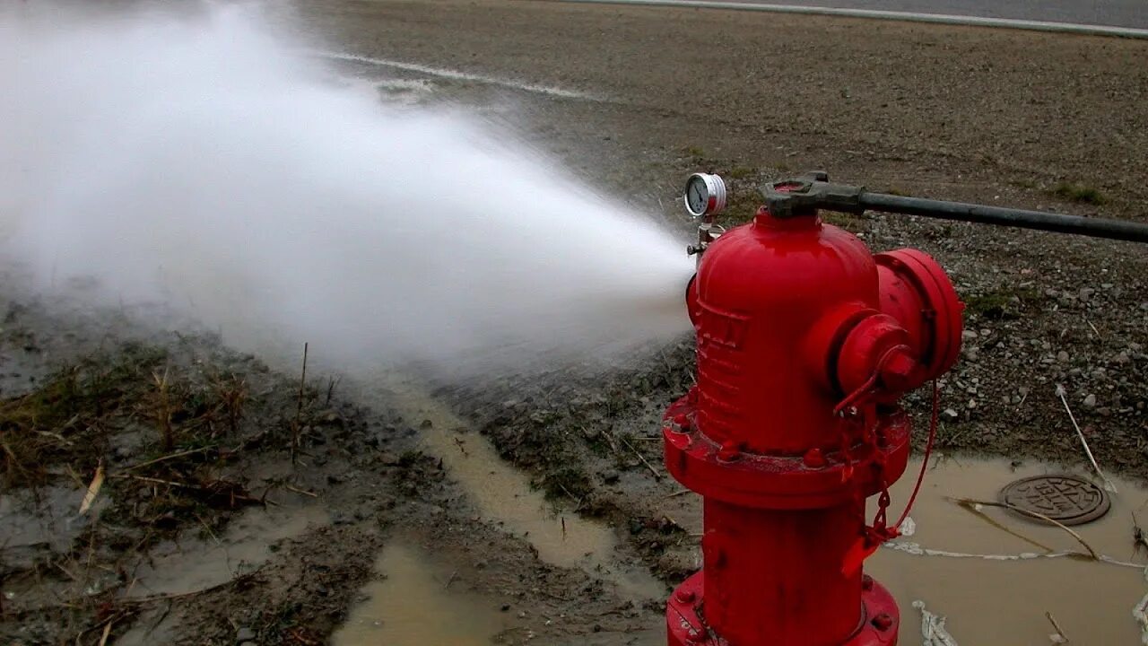 Пожарные без воды. Пожарный гидрант 9. Пожарный гидрант к 300. Пожарный гидрант наружного пожарного водопровода. Наружный противопожарный водопровод пожарный гидрант.