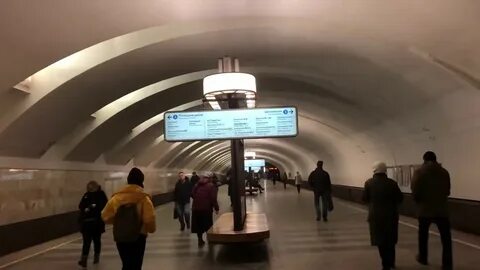 Станция метро крылатское