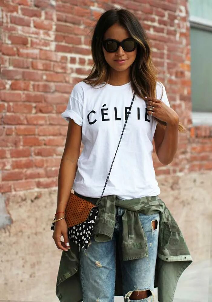 Модные майки. Женские футболки новинки. Футболка женская модная. Модные футболки. Летние футболки женские.