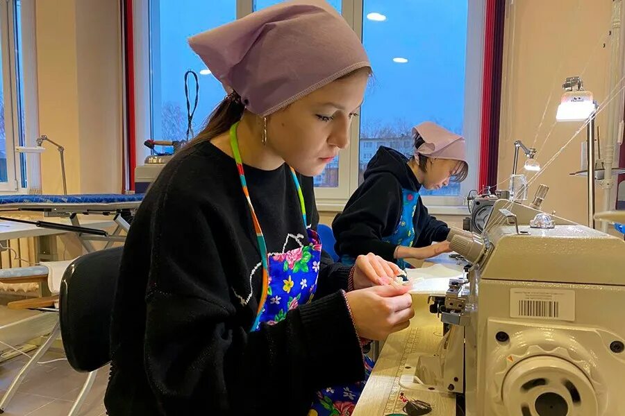Современный портной. Швея. Волгодонск швея. Учебные заведения в калуге профессии рукоделия. Могикан швейный цех.