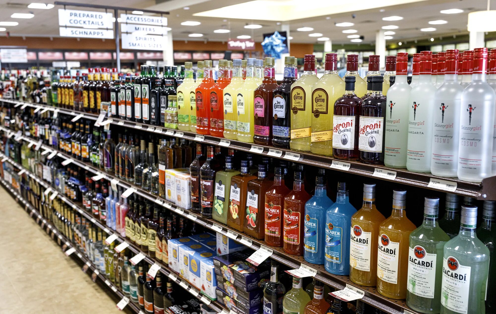 Stores near me. Liquor Store. Америка Liquor Store. Near the Store. Liquor’s Store example.