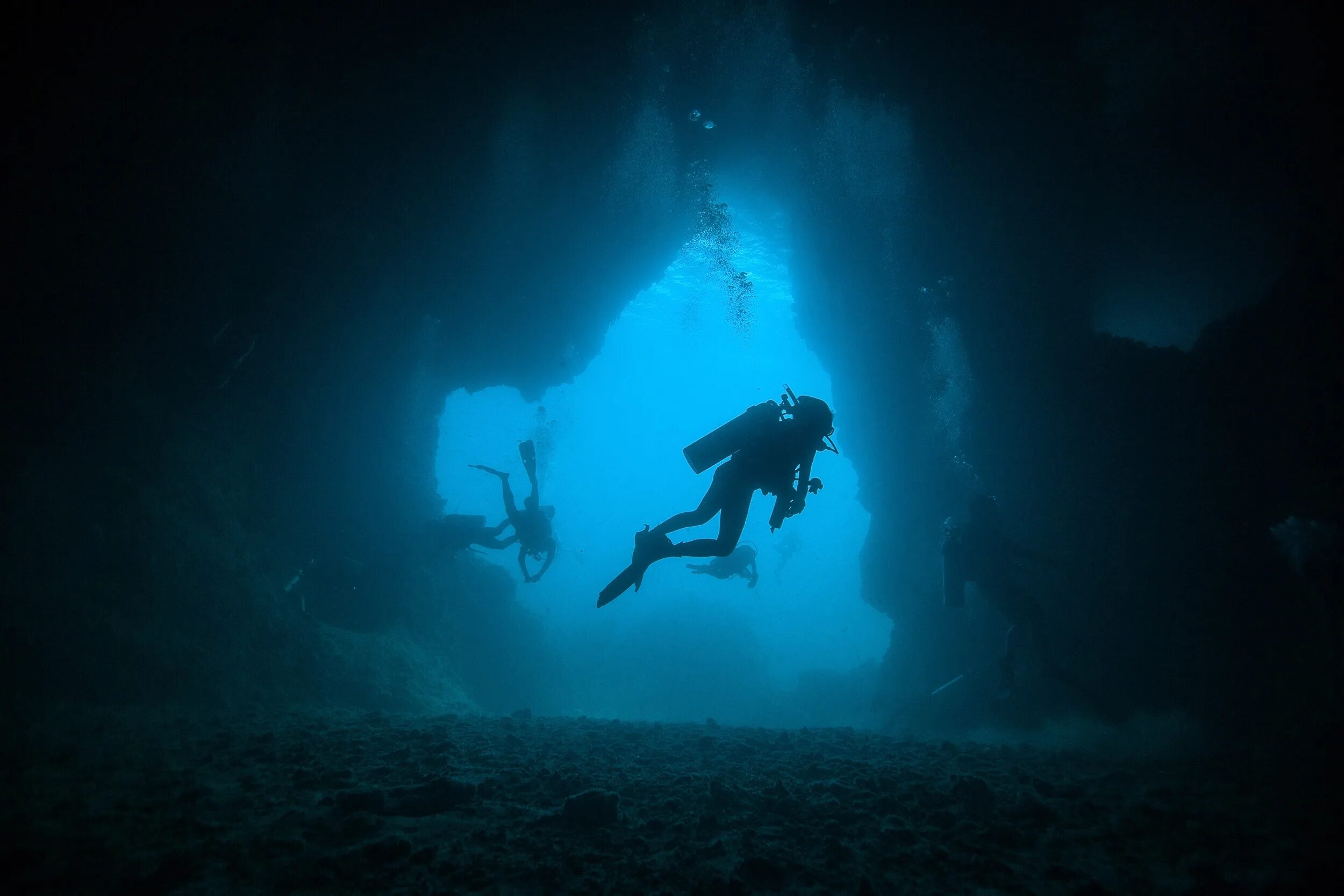 Страх глубины воды. Талассофобия лавкрафт. Синяя бездна 3. Талассофобия лавкрафт. Страх глубины.